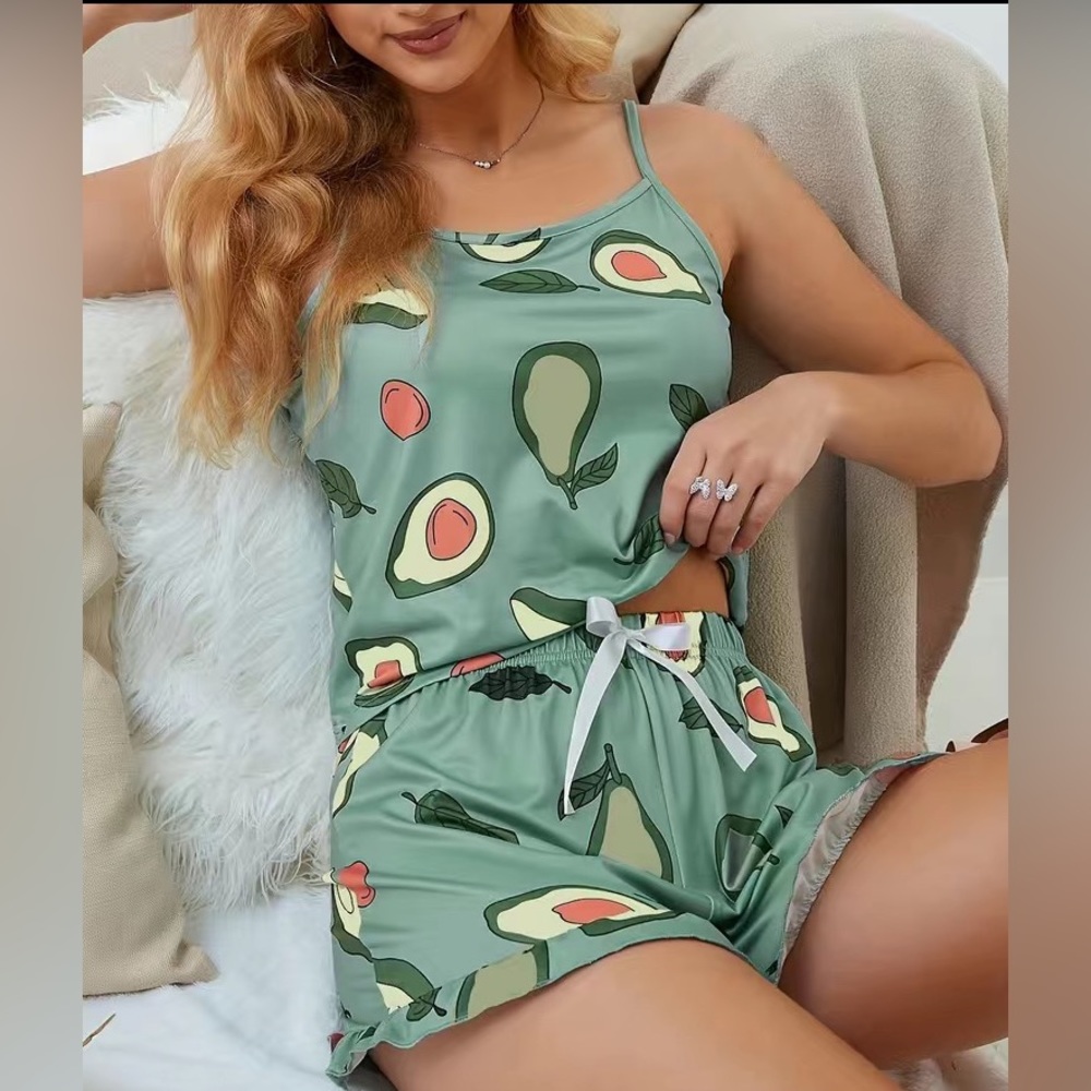 New cute avocado 🥑 pajama shorts set